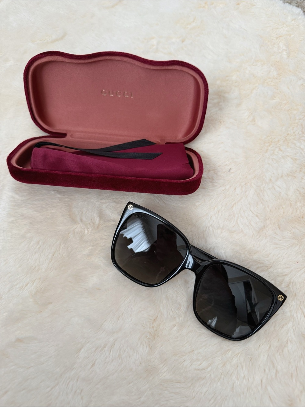 Gucci Black Oversized Polarized Square Sunglasses with Burgundy Case (GG0022S)